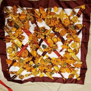 Hermès scarf. Au plus dru collection, In excellent condition.